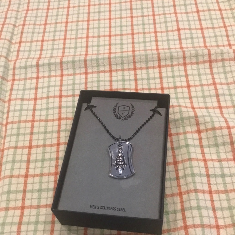 Men’s stainless steel dog tags